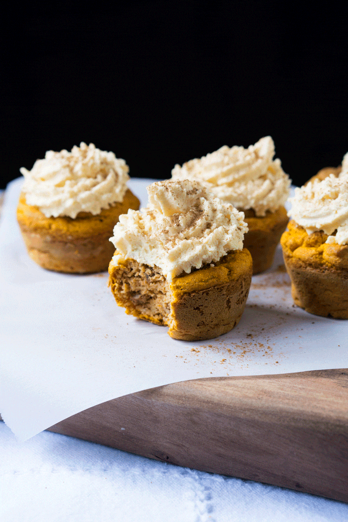 Gluten Free, Keto & Paleo Pumpkin Cupcakes 🎃🎃