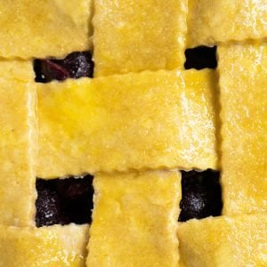 Flakey Gluten Free, Low Carb & Keto Pie Crust #keto #glutenfree #lowcarb #piecrust #healthyrecipes #grainfree