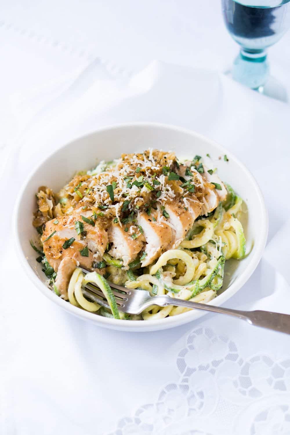 30-Minute Paleo & Keto Chicken Tarragon Zoodles 🍗