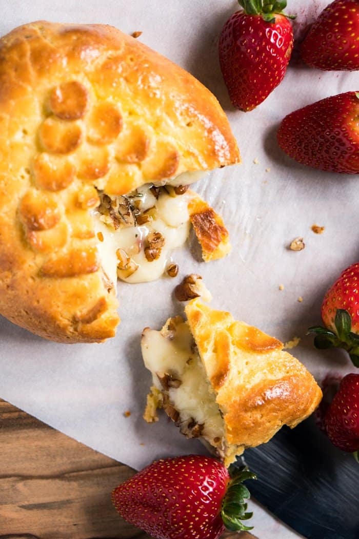 Just cut keto baked brie with a flakey gluten free pie crust