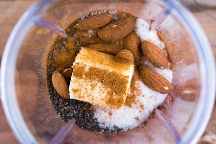 Keto Bulletproof Hot Chocolate 🍫#ketohotchocolate #bulletproof #lowcarbchocolate