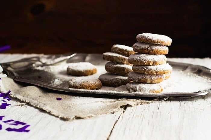 Gluten Free & Keto Mexican Wedding Cakes (i.e. Russian Tea cakes or Polvorones) 👰🏻 #ketocookies #lowcarbcookies