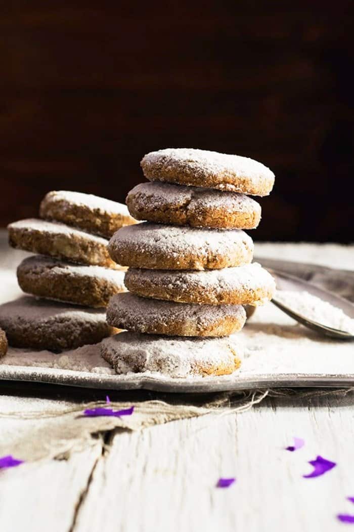 Gluten Free & Keto Mexican Wedding Cakes (i.e. Russian Tea cakes or Polvorones) 👰🏻 #ketocookies #lowcarbcookies