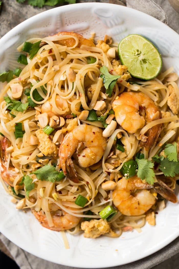 Paleo & Keto Pad Thai with shirataki noodles 🍜Just 2g net carbs! #keto #paleo #lowcarb #healthyrecipes #glutenfree #padthai