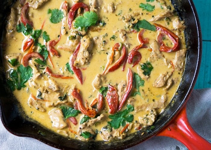 Whole30, Paleo & Keto Thai Coconut Curry Chicken #keto #ketorecipes #lowcarb #dairyfree #glutenfree #paleo #healthyrecipes #whole30 #curry