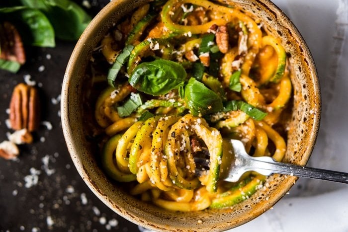 Gluten Free & Keto Zoodles With Creamy Mascarpone Sauce 🍝 An ideal 15 minute weeknight meal! #ketozoodles #zoodles #ketodinner