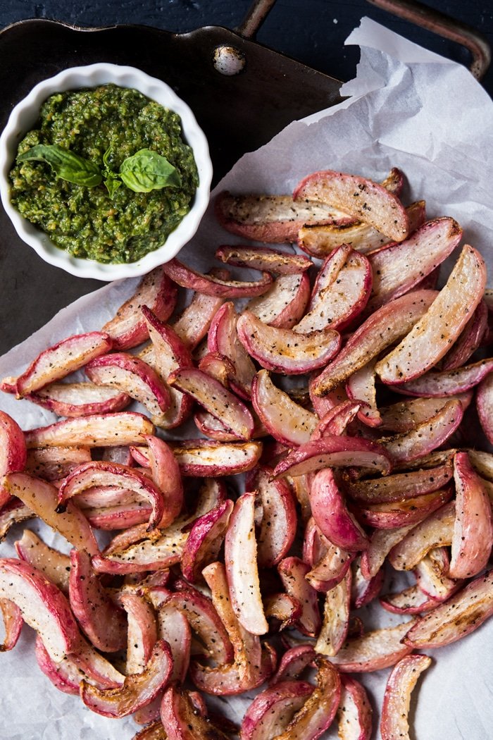 Paleo & Keto Roasted Radish Wedges (i.e. 'Potatoes') With Pesto 🍃 #keto #ketodiet #lowcarb #ketorecipes
