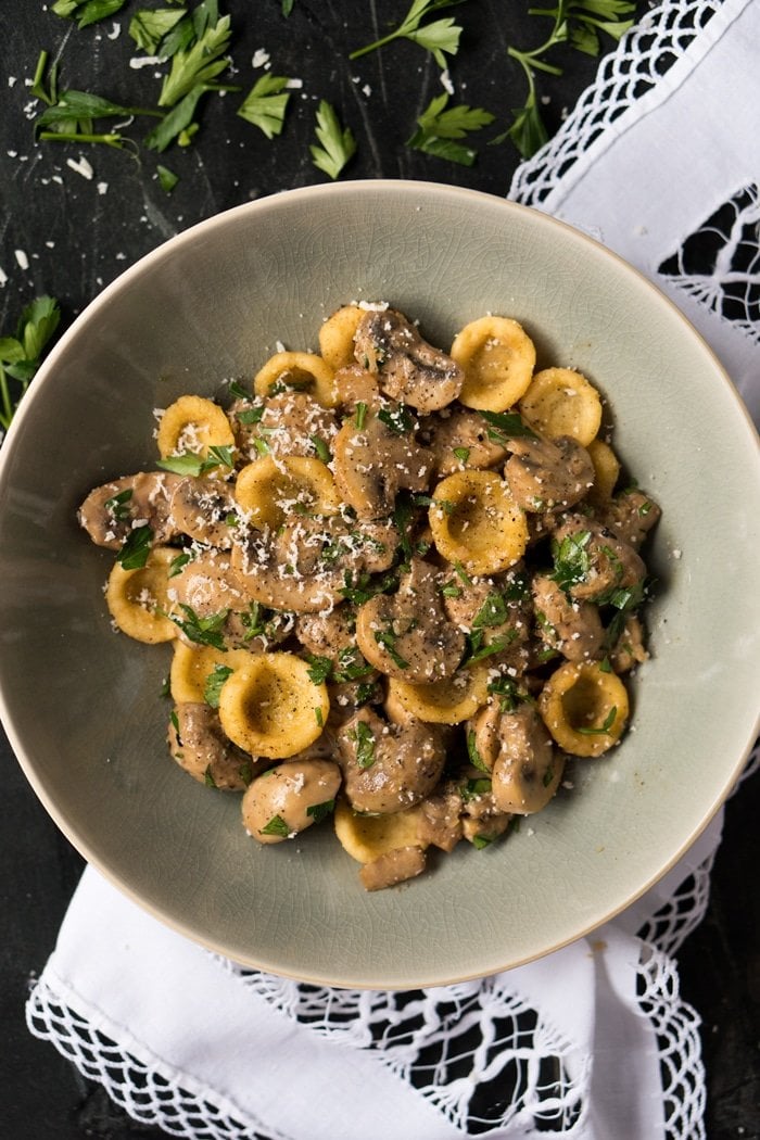 Creamy Gluten Free & Keto Mushroom Pasta 🍝 Served with homemade orecchiette or zoodles! #keto #ketodiet #lowcarb #healthyrecipes