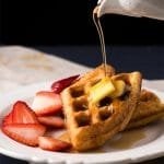 Gluten Free, Grain Free & Keto Waffles 🥞 Just 1g net carbs per waffle! #keto #ketodiet #ketobreakfast #lowcarb #healthyrecipes