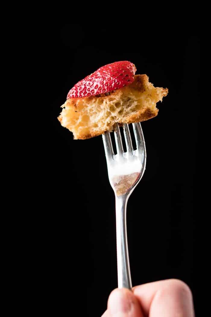 Gluten Free, Grain Free & Keto Waffles 🥞 Just 1g net carbs per waffle! #keto #ketodiet #ketobreakfast #lowcarb #healthyrecipes