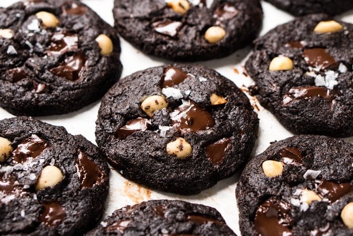 Gluten Free & Keto Double Chocolate Chip Cookies 🍪 #keto #glutenfree #healthyrecipes #ketodiet