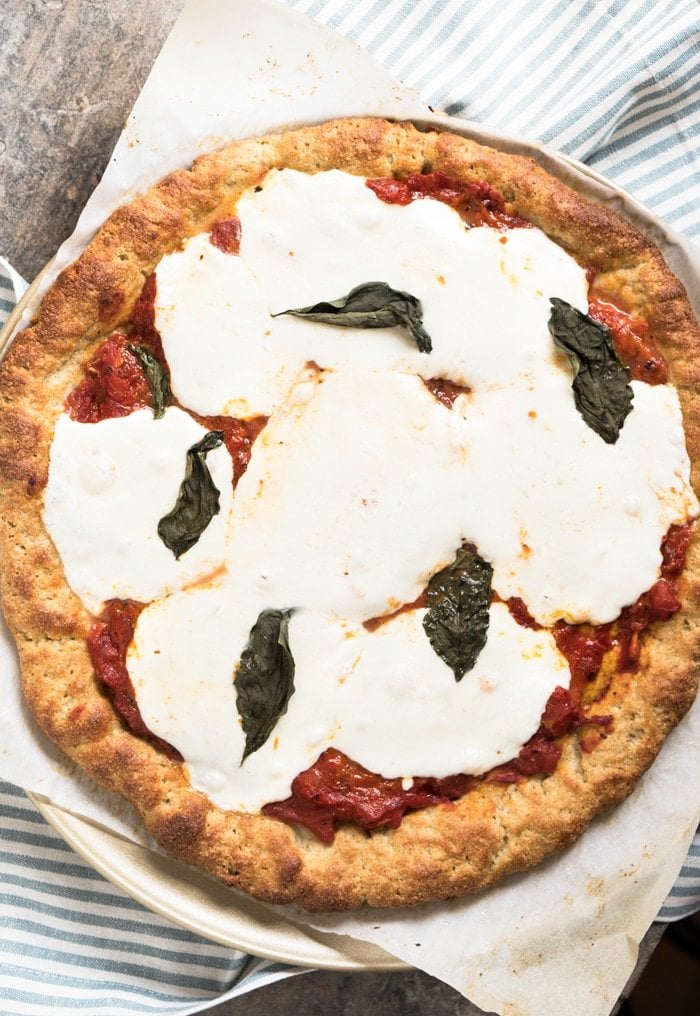 Gluten Free, Dairy Free, Paleo & Keto Pizza Crust 🍕 #keto #lowcarb #paleo #glutenfree #pizza #healthyrecipes