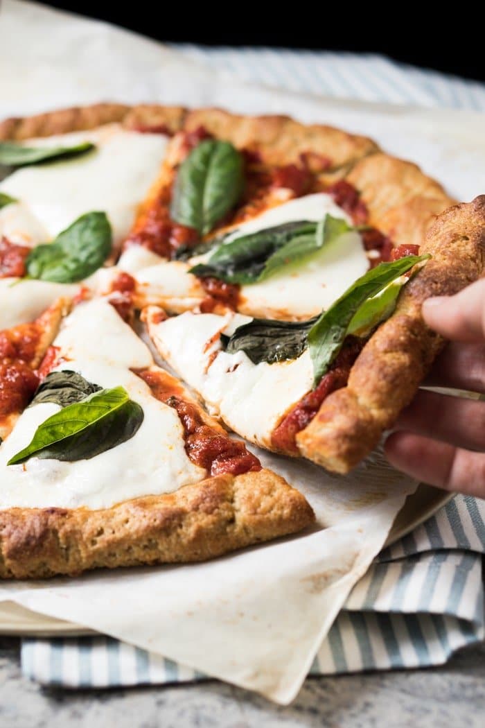 Gluten Free, Dairy Free, Paleo & Keto Pizza Crust 🍕 #keto #lowcarb #paleo #glutenfree #pizza #healthyrecipes