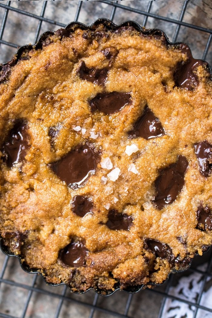 Gluten Free, Paleo & Keto Cookie Pie-For-1 🍪 #keto #lowcarb #dairyfree #paleo #healthyrecipes #ketodesserts #cookies