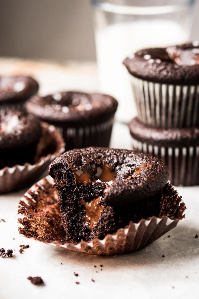 Gluten Free, Paleo & Keto Double Chocolate Muffins 🍫 Extra fudgy! #keto #ketodessert #lowcarb #paleo #glutenfree #chocolate #muffins #healthyrecipes