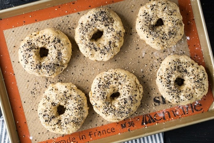 Gluten Free, Paleo & Keto Bagels #keto #lowcarb #glutenfree #paleo #healthyrecipes #bagels #dairyfree #ketorecipes #ketodiet