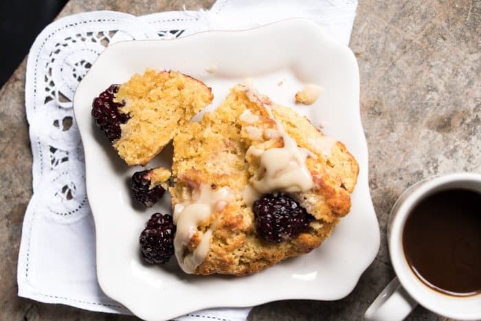 Gluten Free, Paleo & Keto Blackberry Scones #keto #lowcarb #glutenfree #paleo #healthyrecipes #scones #ketodessert #ketorecipes #ketodiet