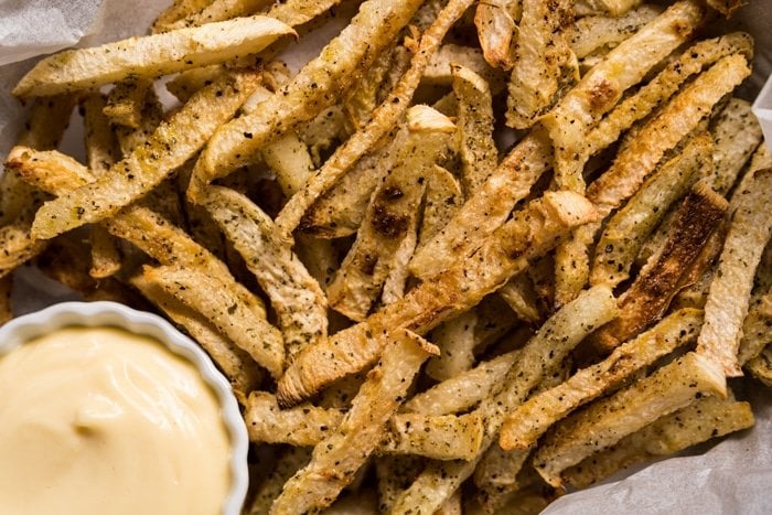 Low Carb, Paleo & Keto Jicama Fries #keto #ketorecipes #lowcarb #dairyfree #glutenfree #paleo #healthyrecipes #fries #jicama