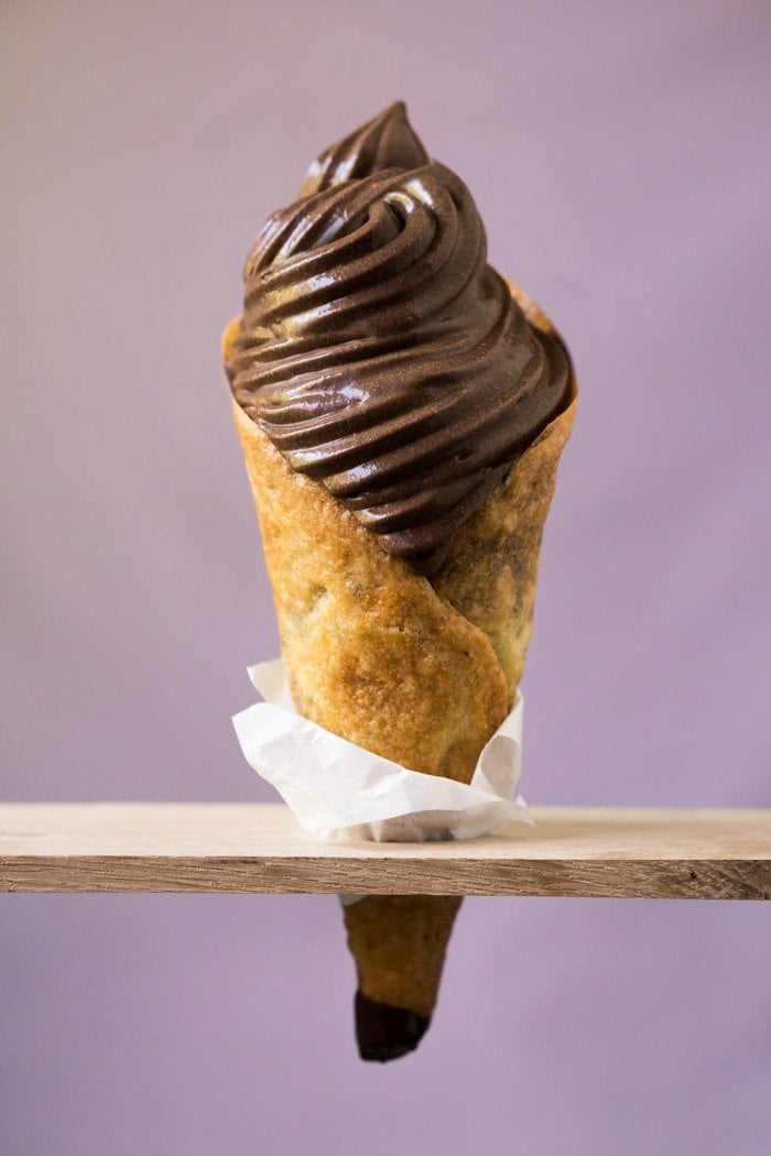 Gluten Free & Keto Ice Cream Cones #keto #lowcarb #healthyrecipes #dairyfree #gluten free #icecream