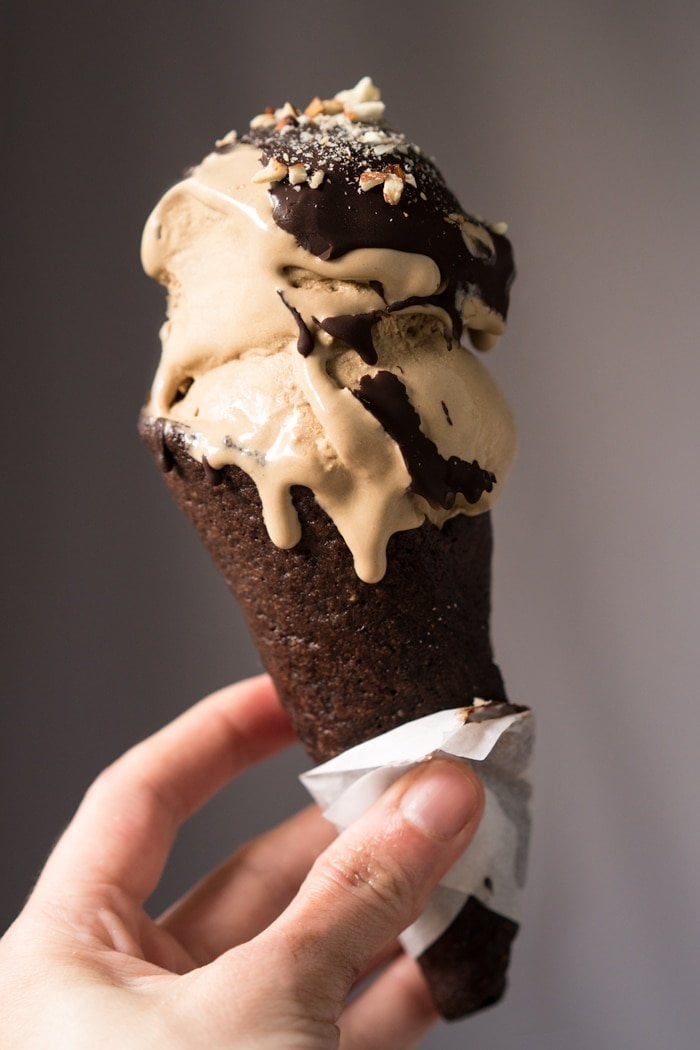 No-Churn Paleo, Low Carb & Keto Coffee Ice Cream #keto #lowcarb #dairyfree #paleo #healthyrecipes #icecream
