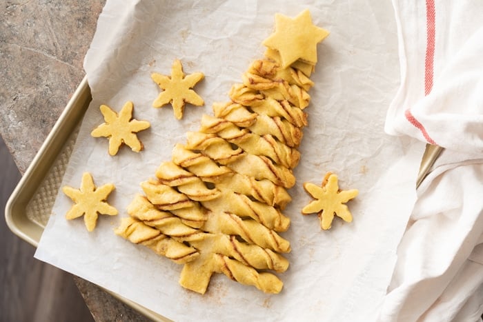 The unbaked keto pull-apart Christmas tree