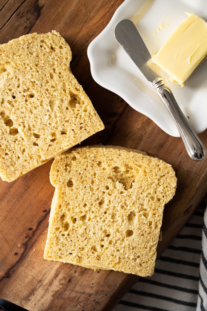 Freshly sliced 90 second keto bread