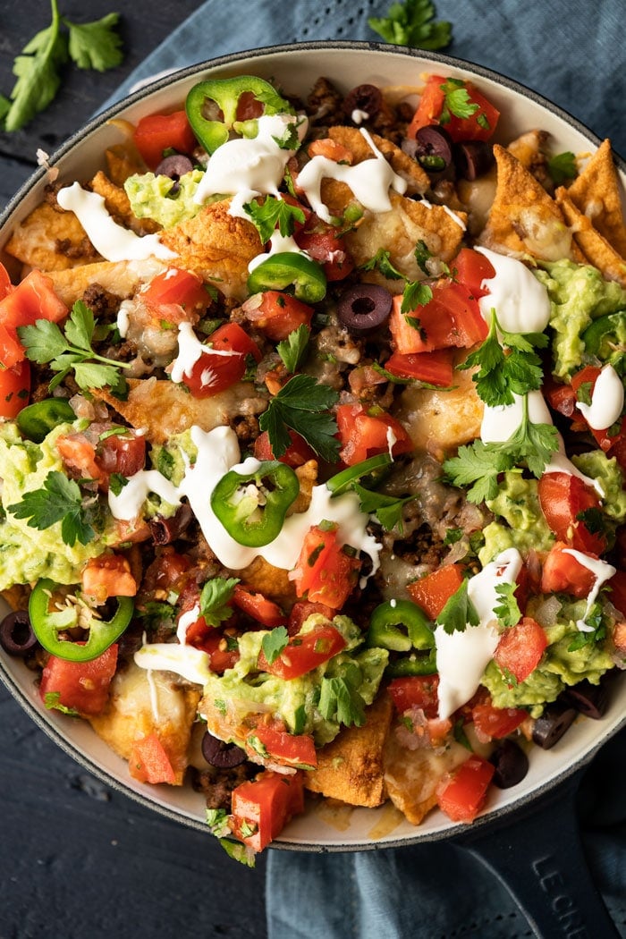 Keto nachos with guacamole, pico de gallo & sour cream