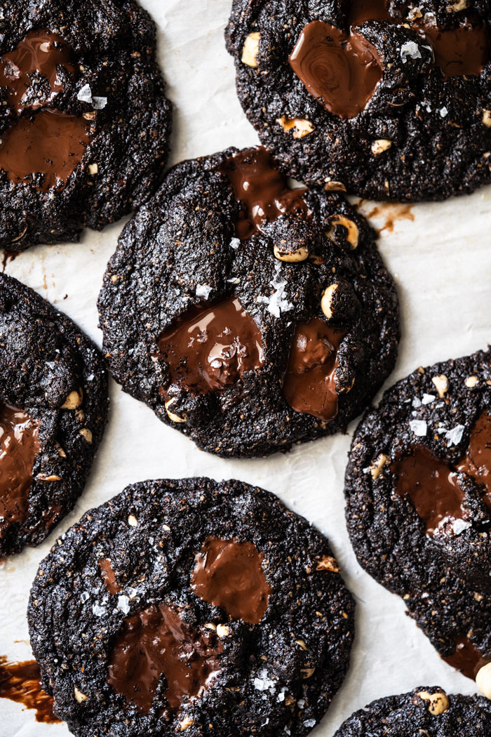 Keto chocolate cookies with hazelnut, chocolate chunks and sea salt