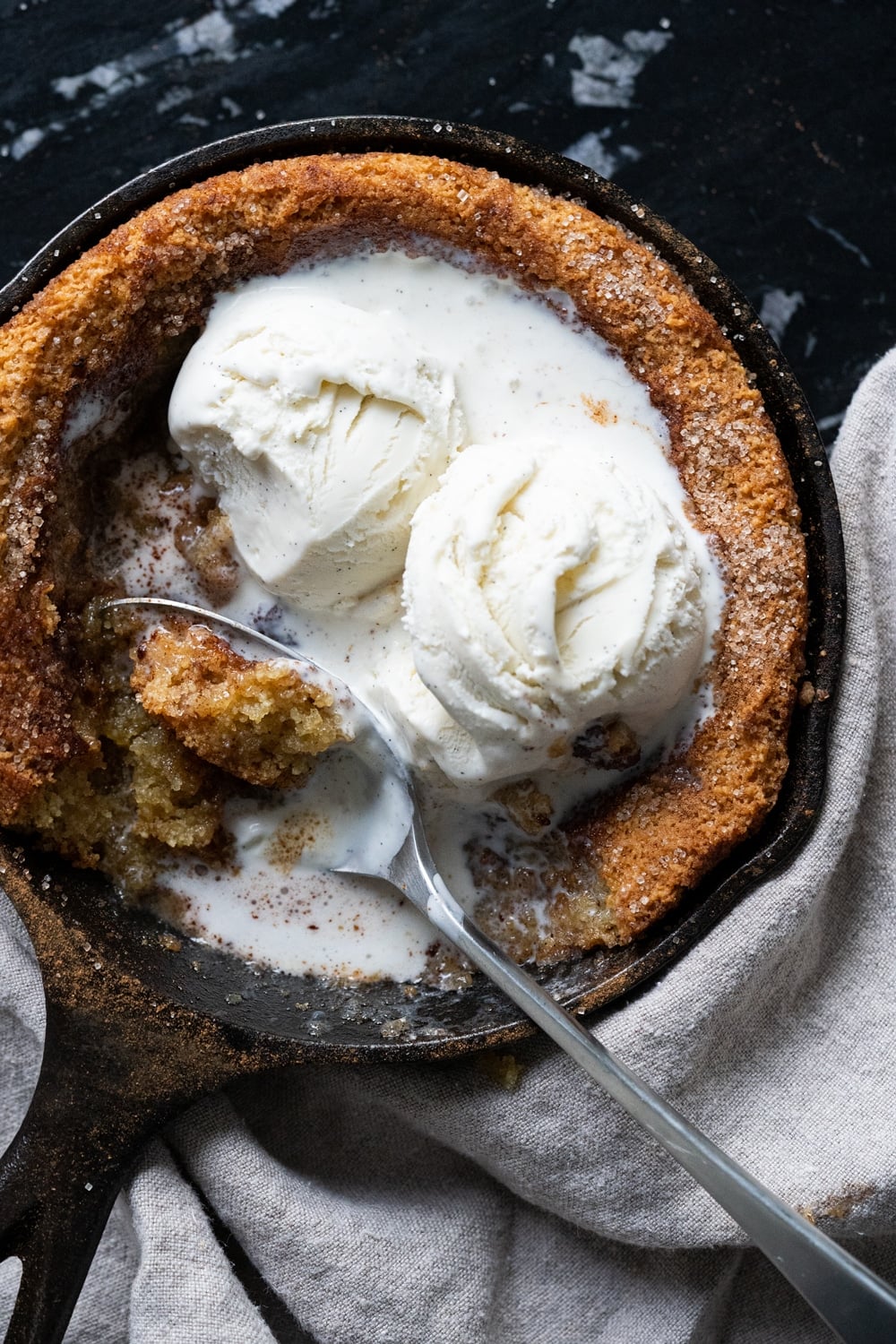 Keto snickerdoodle skillet cookie with vanilla ice cream