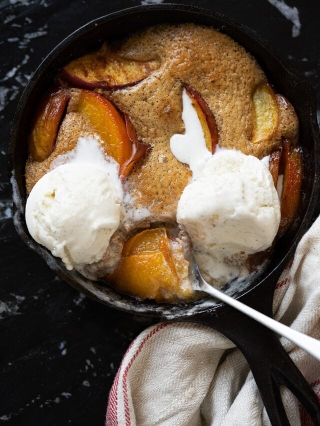 (Flourless!) Keto Peach Cobbler