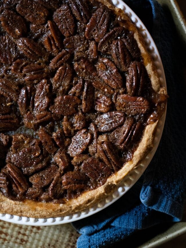(Almond Flour!) Gooey Keto Pecan Pie
